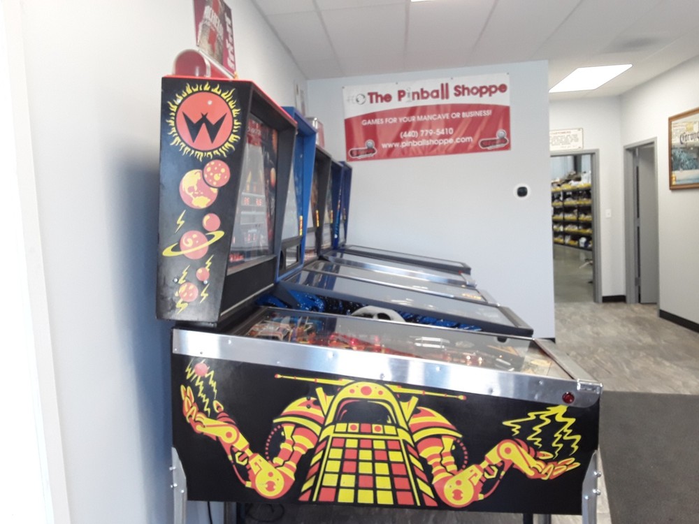 PIN-BOT by Williams Pinball Machine