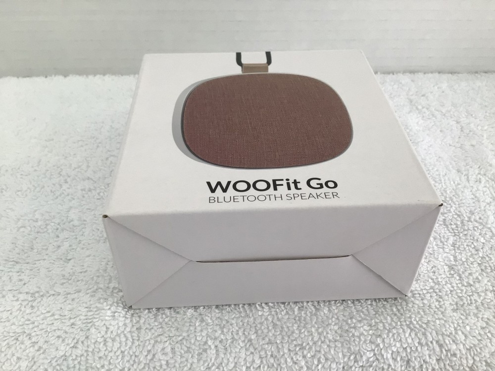 WOOFit Go Bluetooth Portable Speaker Rose