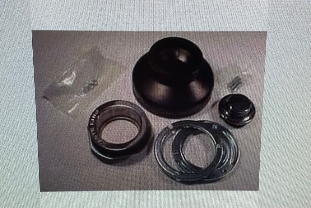 Waste King/Moen 2542 Sink Mount Kit