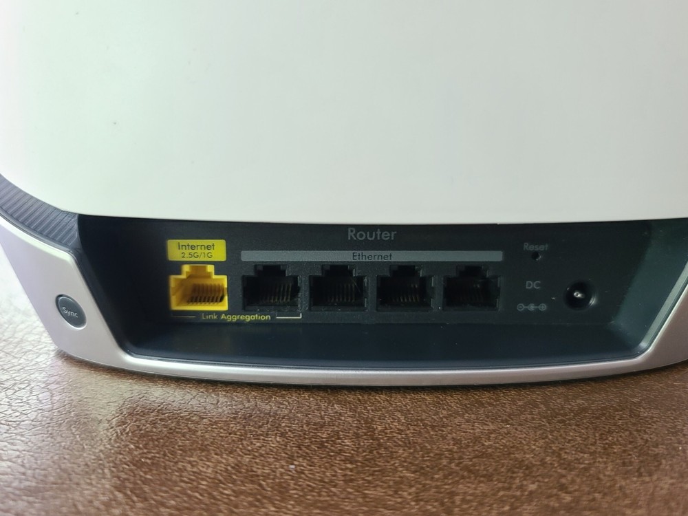 NETGEAR Orbi RBR850 Router AX6000