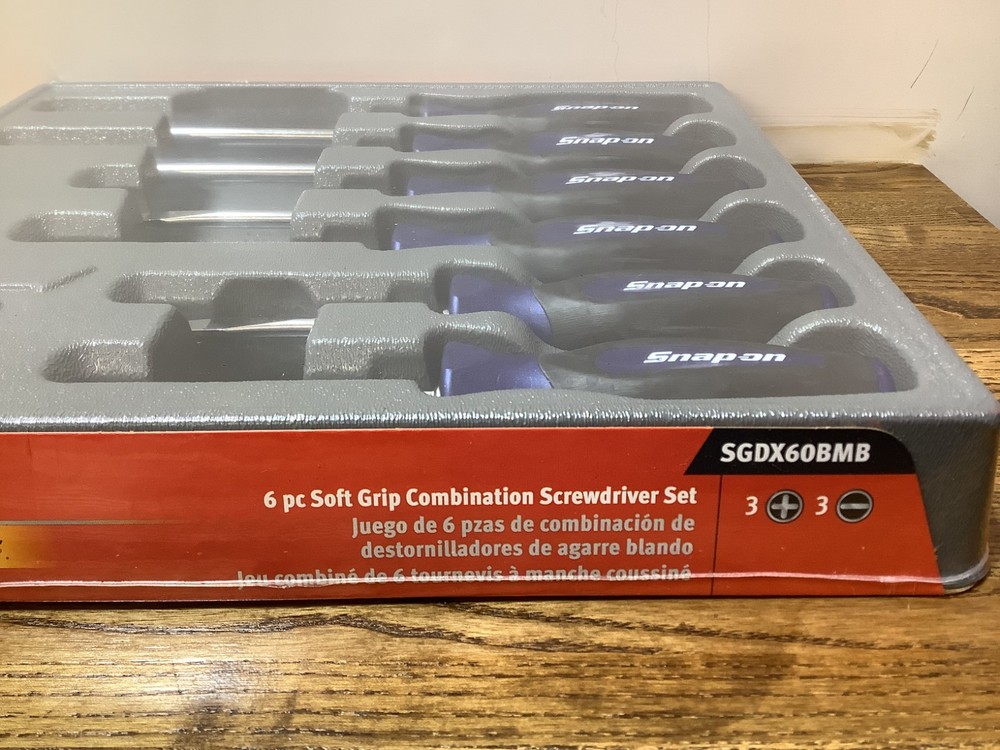 Snap on Tools 6 PC Soft Grip Combination Screwdriver Set- POWER BLUE - SGDX60BMB