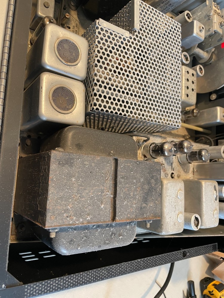 The Hallicrafters HT-32 Tube Ham Radio Transmitter/Exciter HT32 HT-32