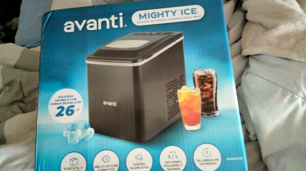 Avanti  Mighty  Ice ( ice Maker )