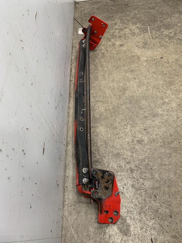 2017 Peterbilt 579 Hood Hinge (674-10109)
