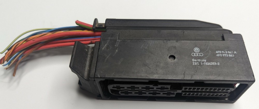 09-16 AUDI Vw  Harness Connector 4F0973863D