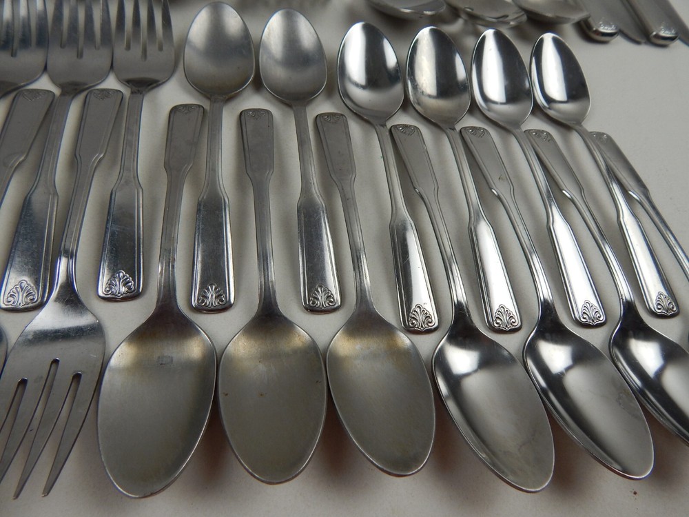 Oneida SHELTON Custom Stainless Flatware Spoons Forks Knives 54pc