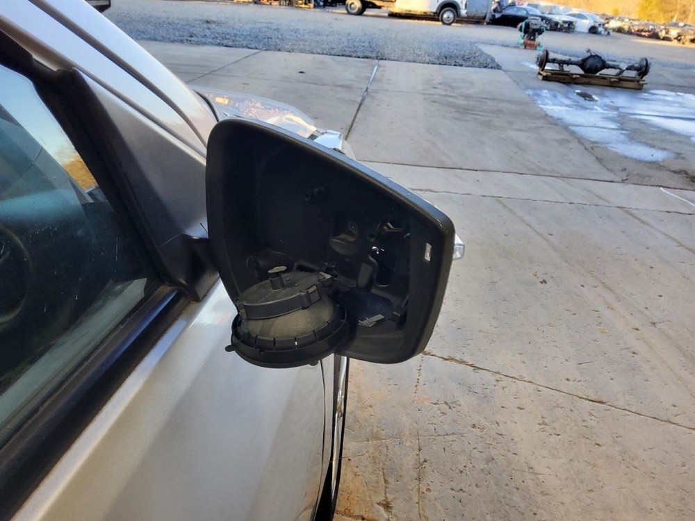 VERSA 2016 Battery Tray 546624