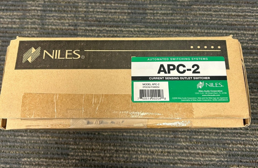Niles Audio APC-2 Current-Sensing Outlet Switcher (NEW)