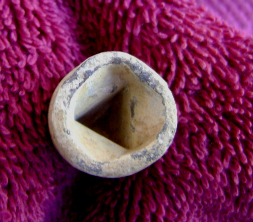 DUG CIVIL WAR CONFEDERATE FRENCH LOW BASE TRIANGLE BULLET (PORT HUDSON)