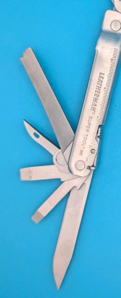 Leatherman Stainless Steel Super Tool 300 Multitool!