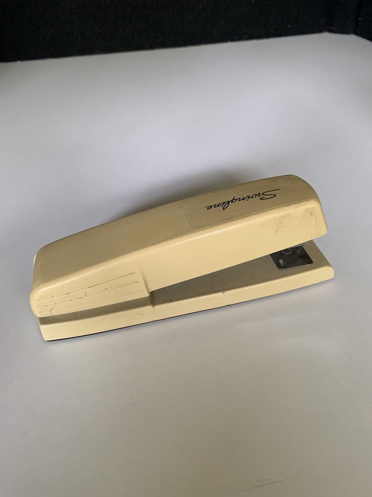 Swingline Beige Vintage Standard Stapler Model 545 Office Tool E17