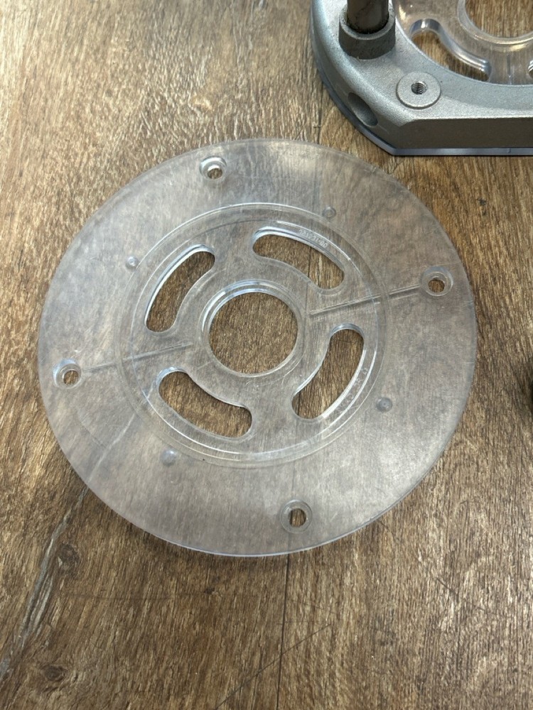 DEWALT DW618 (SBL015300)