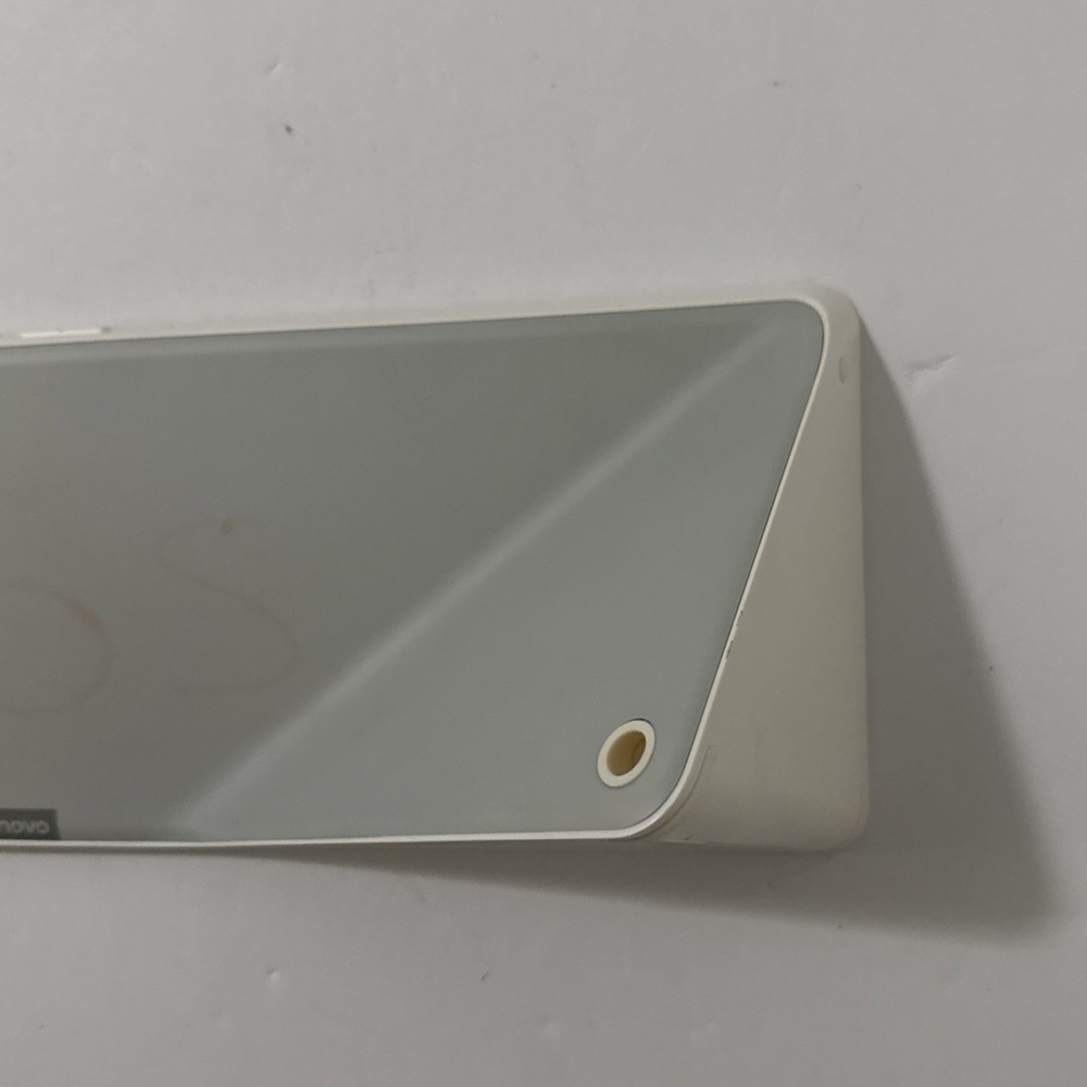 Lenovo 8" Smart Display (Model SD‑8501F) – With Google Assistant - Works