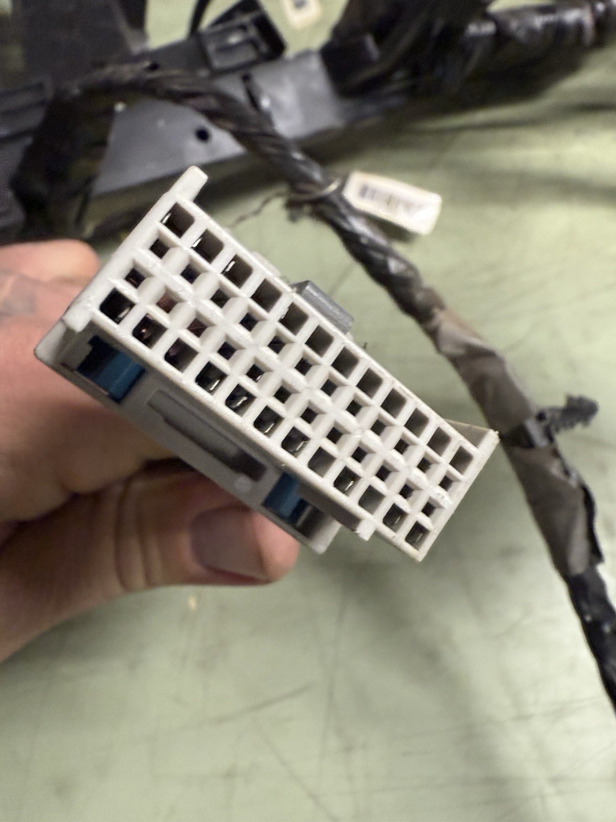 2005 Chevy GMC Silverado 2500 LLY Crew Cab Dashboard Wiring Harness