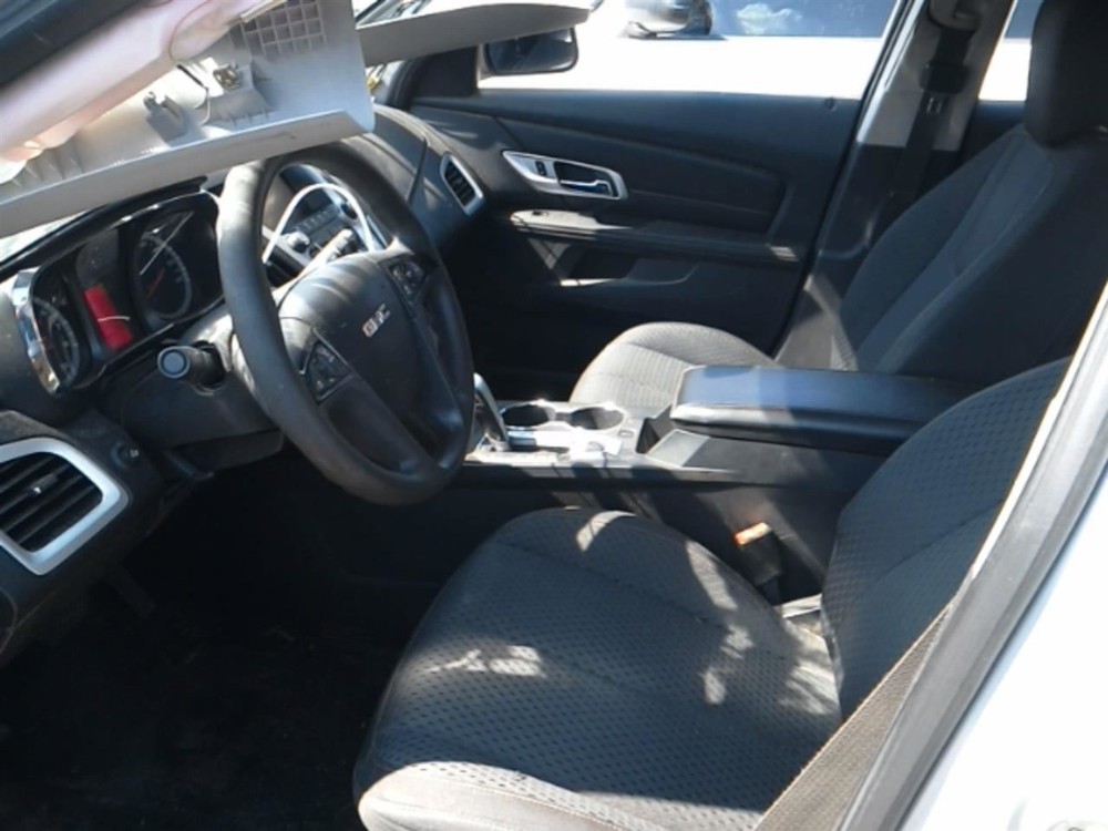 TERRAIN 2013 Glove Box 104895721