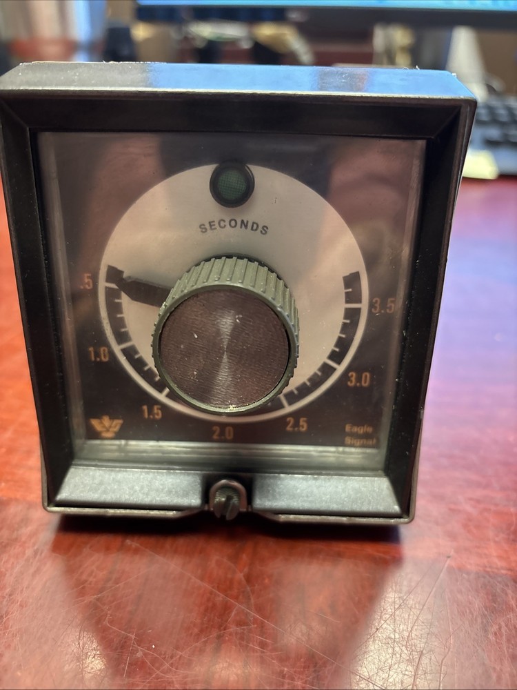 Eagle Signal CE505AL .5-3.5 Seconds Timer