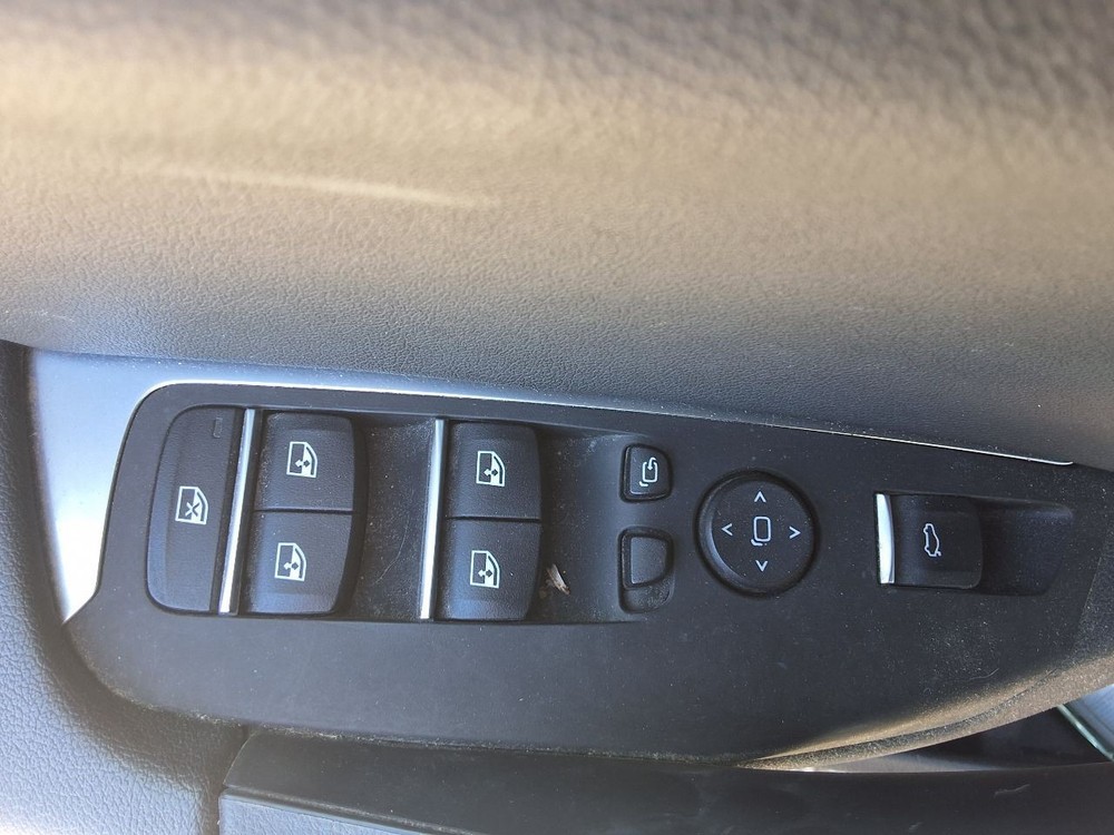 Fuse Box Engine Rear Fits 20-21 X4M 1284763