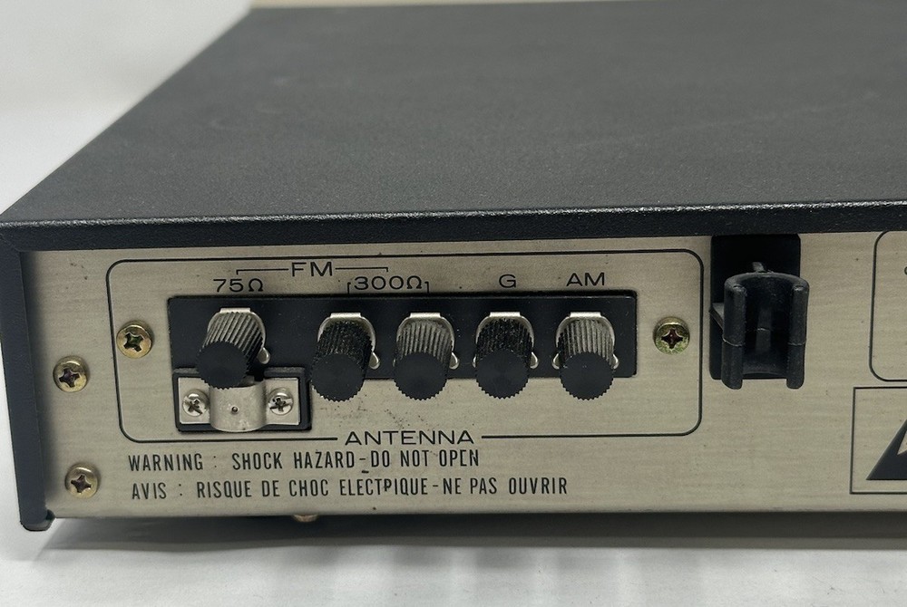 Marantz Model ST525 Stereo Tuner