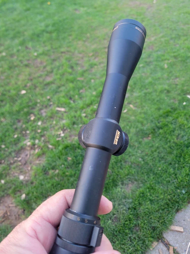 Nikon Prostaff 2-7x32