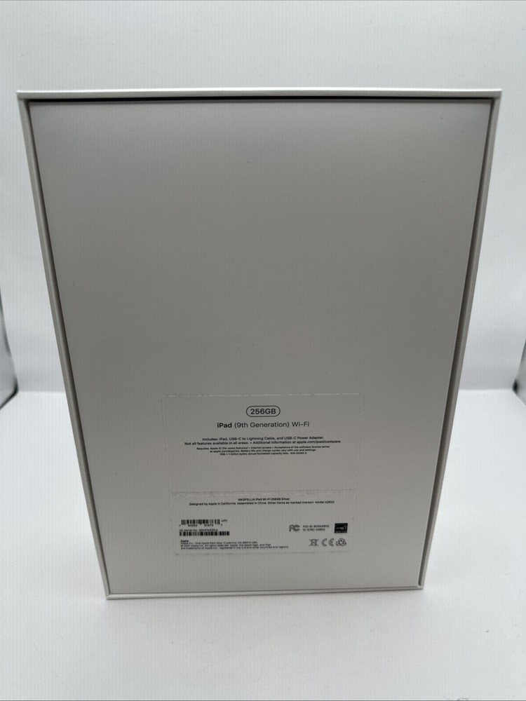 iPad 9th Generation Wi-Fi 256 GB Silver A2602 (EMPTY BOX ONLY)