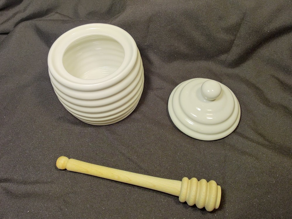 WM Bartleet Sons Honey Pot White