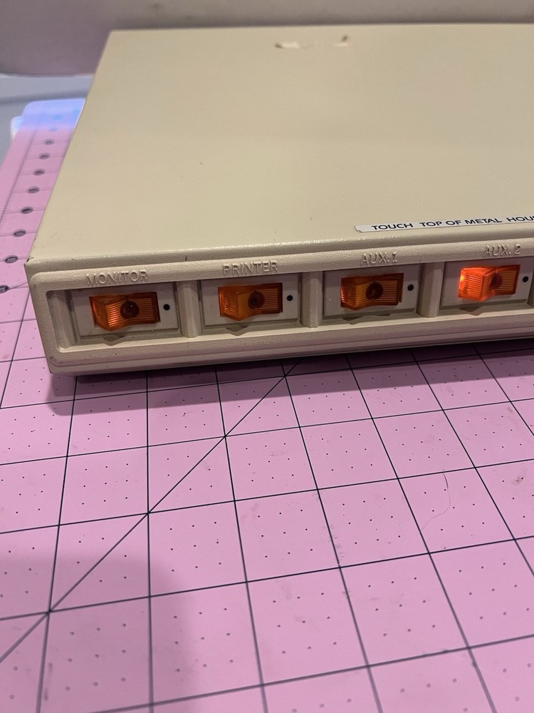 Vintage Tripp Lite CCI PLUS 6-12 Isobar Command Console Computer Power Supply