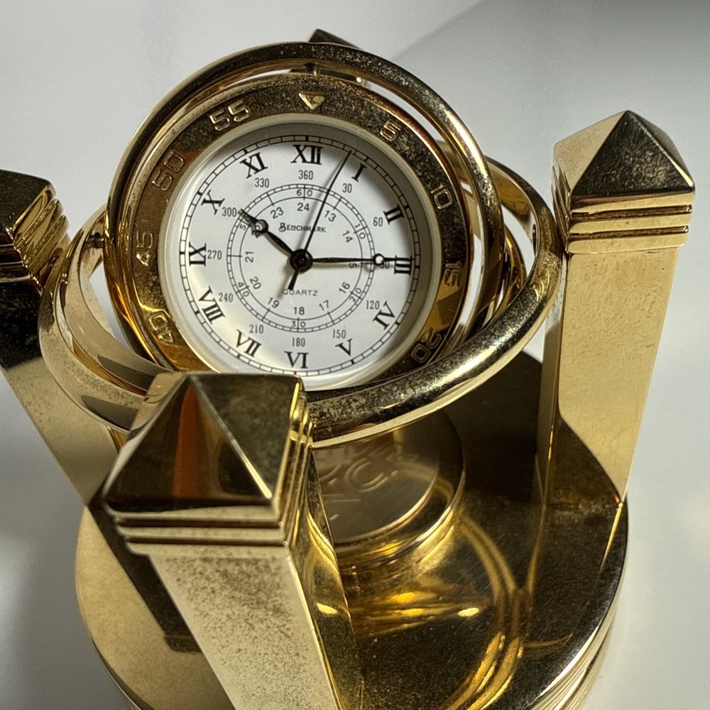 NCR - BENCHMARK QUARTZ DESKTOP SWIVELING CLOCK WITH NCR LOGO, Untested