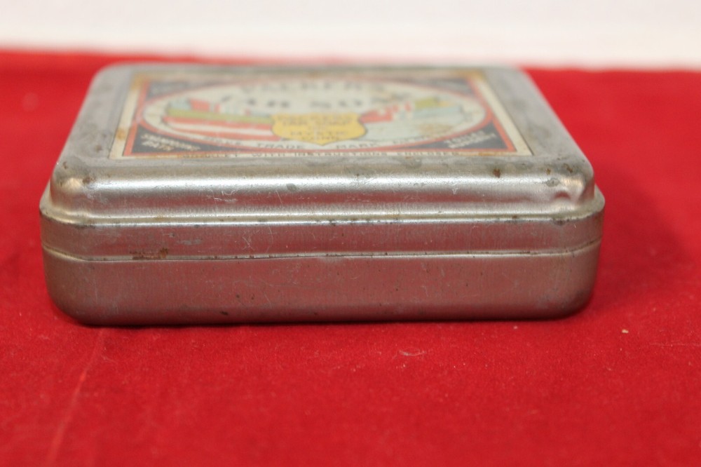 1930 PACKER'S TAR SOAP TIN
