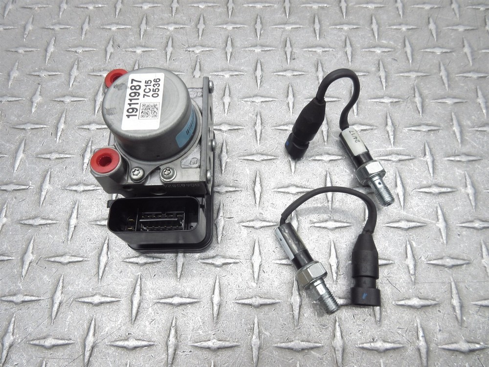 2017 16-24 Indian Springfield ABS Anti Lock Brake Module Pump Control Unit OEM