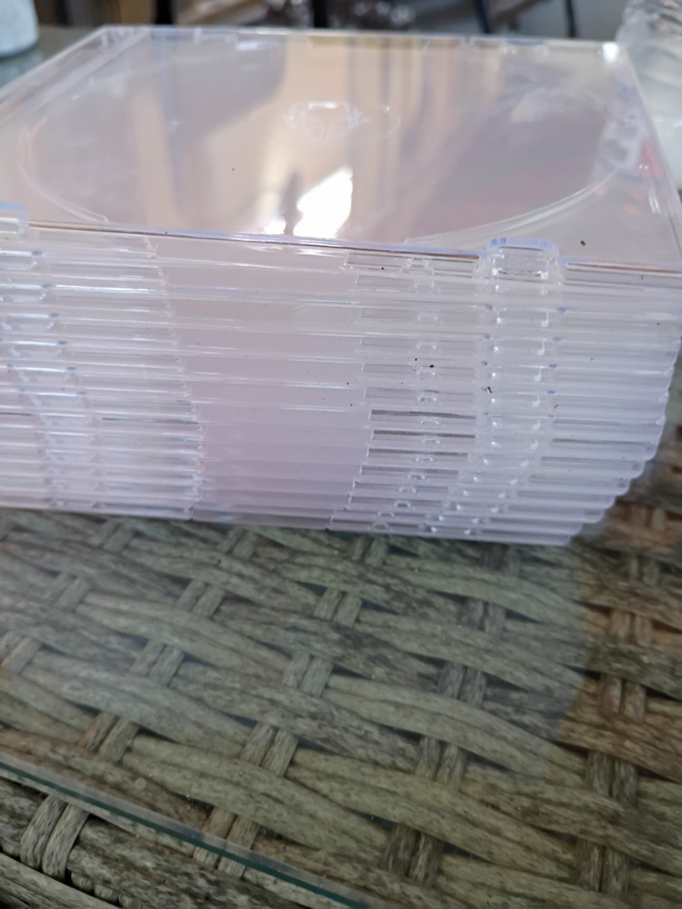 14 Clear, Plastic New Cd (Compact Disc) Cases.  C-1