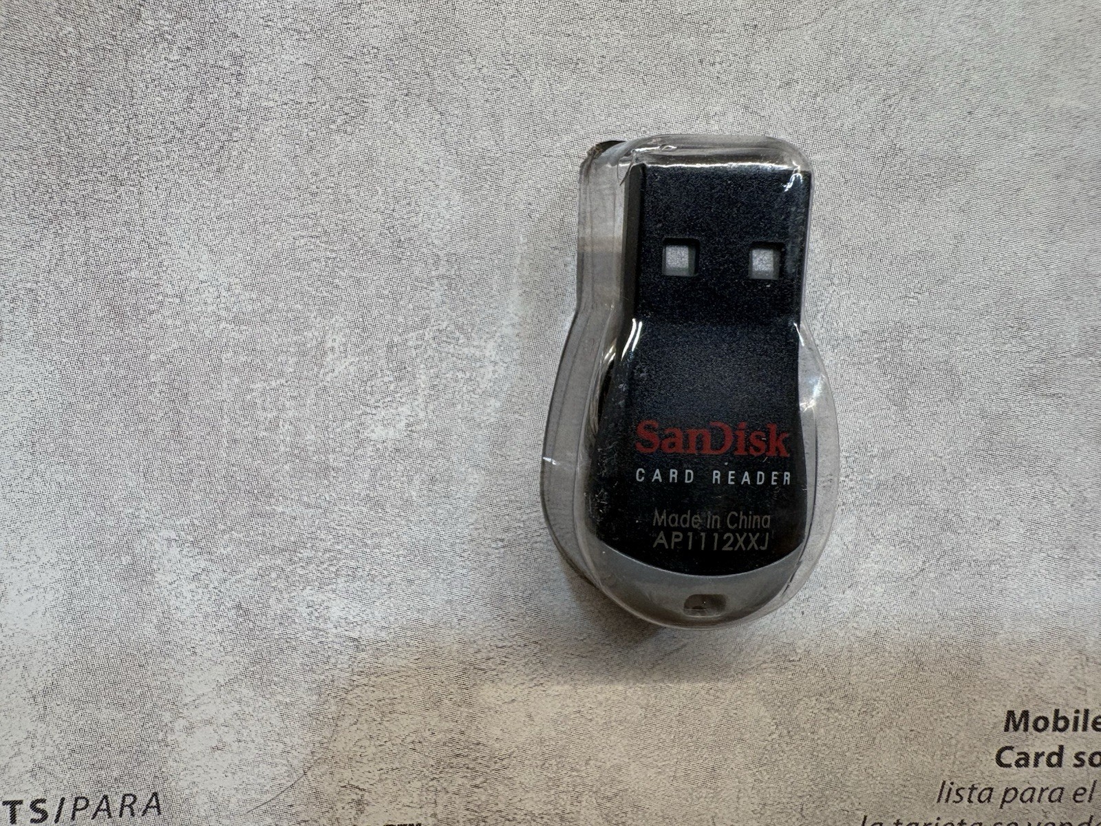 Verizon SanDisk MobileMate Micro Memory Card Reader NEW in PKG Universal