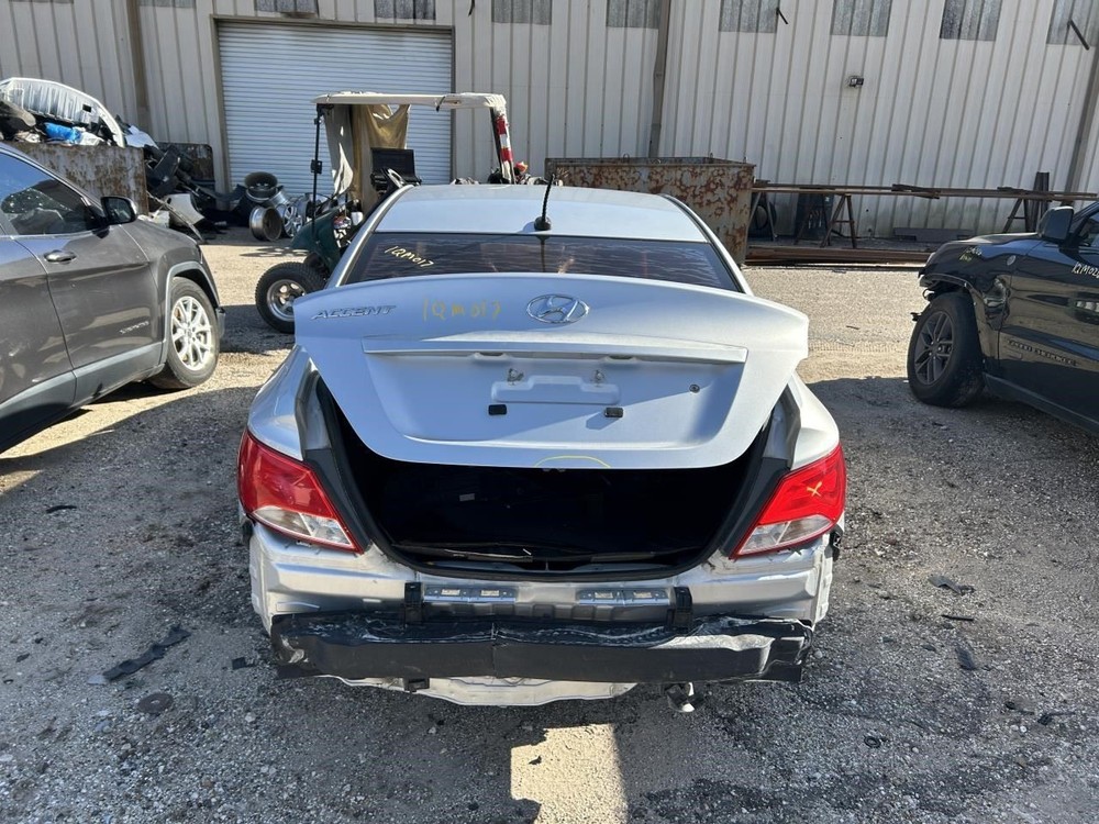 ACCENT 2016 High Mounted Stop Light 104772915