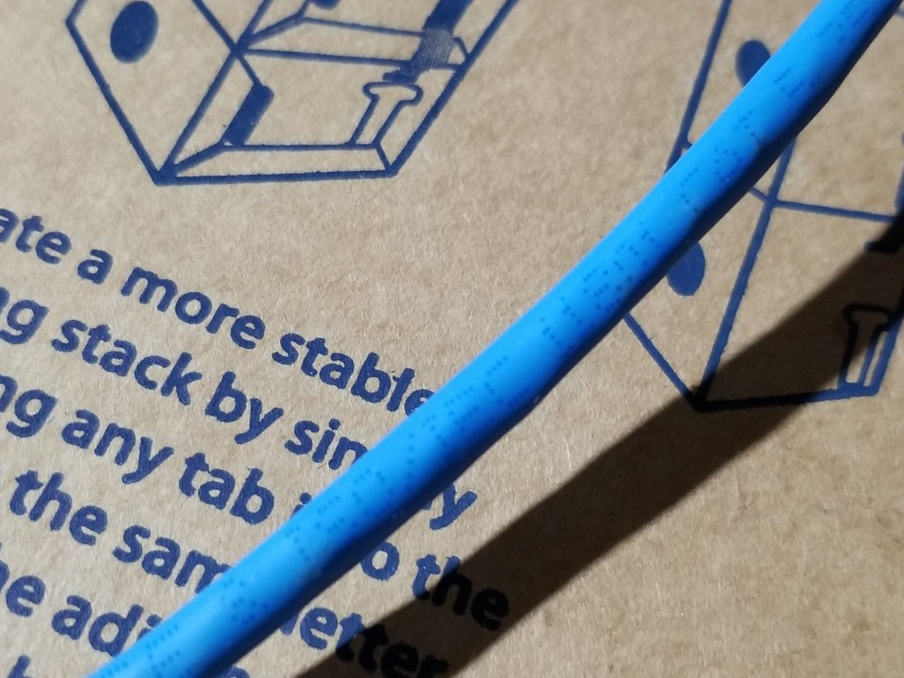 Berk-Tek 24/4P HyperPlus Cat5E Riser U/UTP Network Cable Blue /100ft