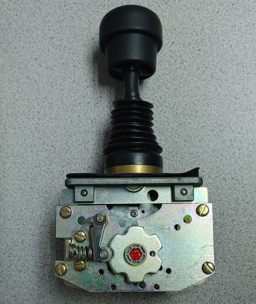 OEM CONTROLLER MS4M6329 JOYSTICK 4 POSITION WOW!!
