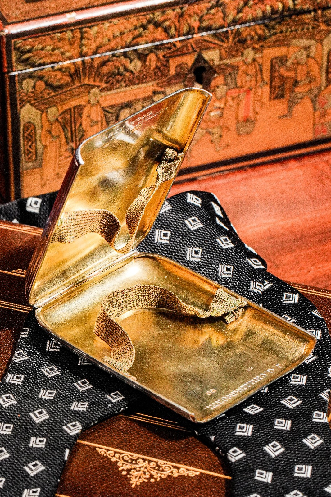 Stunning Antique Victorian Sterling Silver Cigarette Case Armorial Herladic