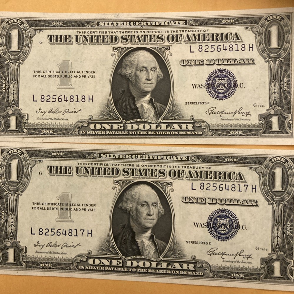 2- 1935-e Uncirculated Silver Certificates with Consecutive Serial Numbers
