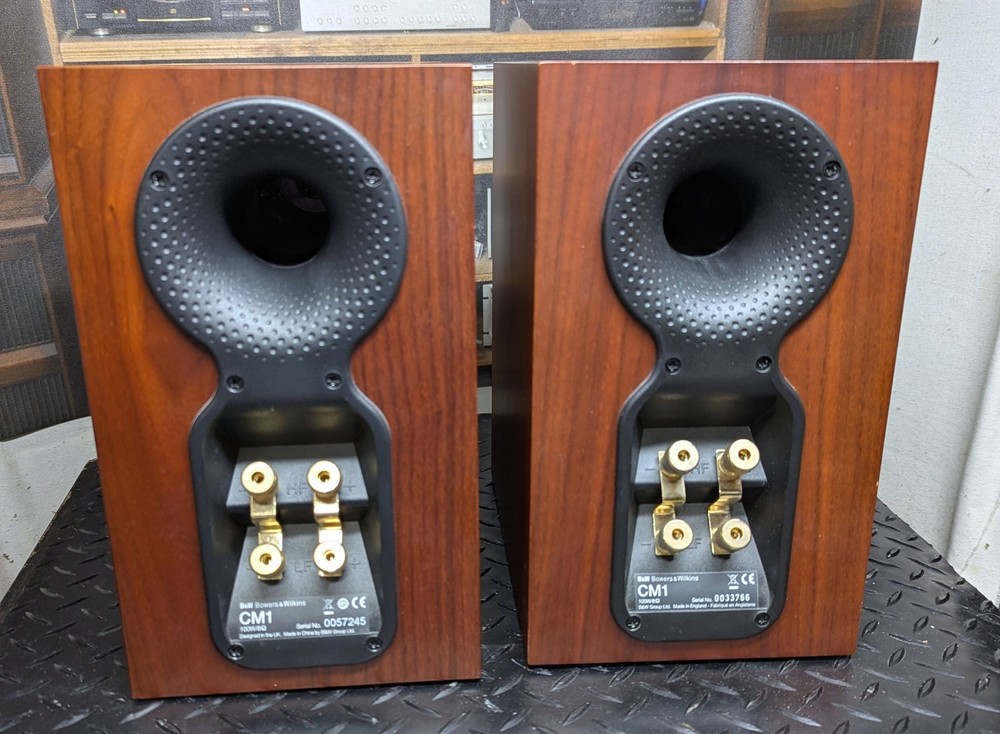 2 B&W CM1 speakers