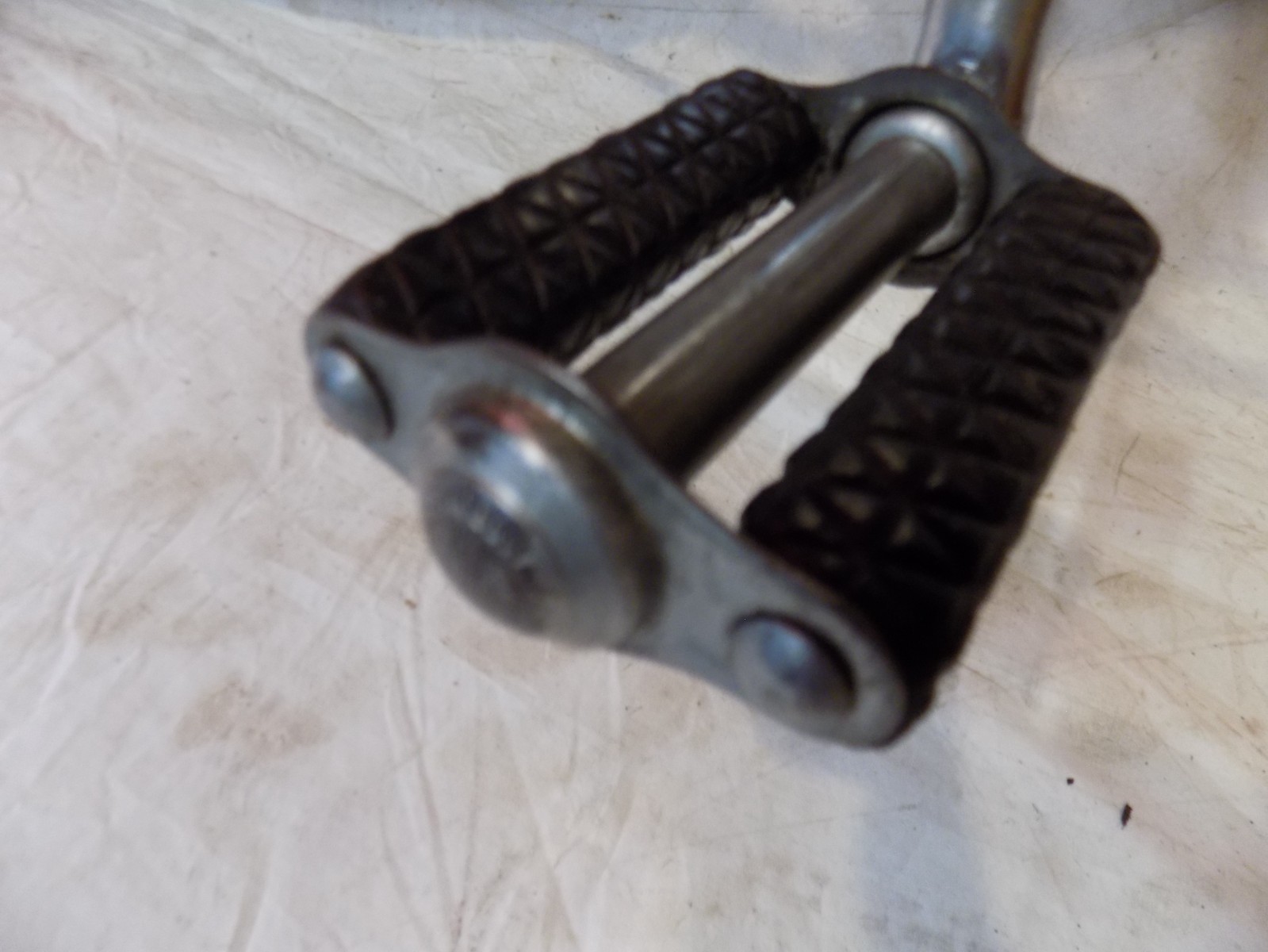 1957 SCHWINN SPEEDSTER MENS AMERICAN 24 BIKE GREEN TYPHOON JAGUAR TIGER CORVETTE