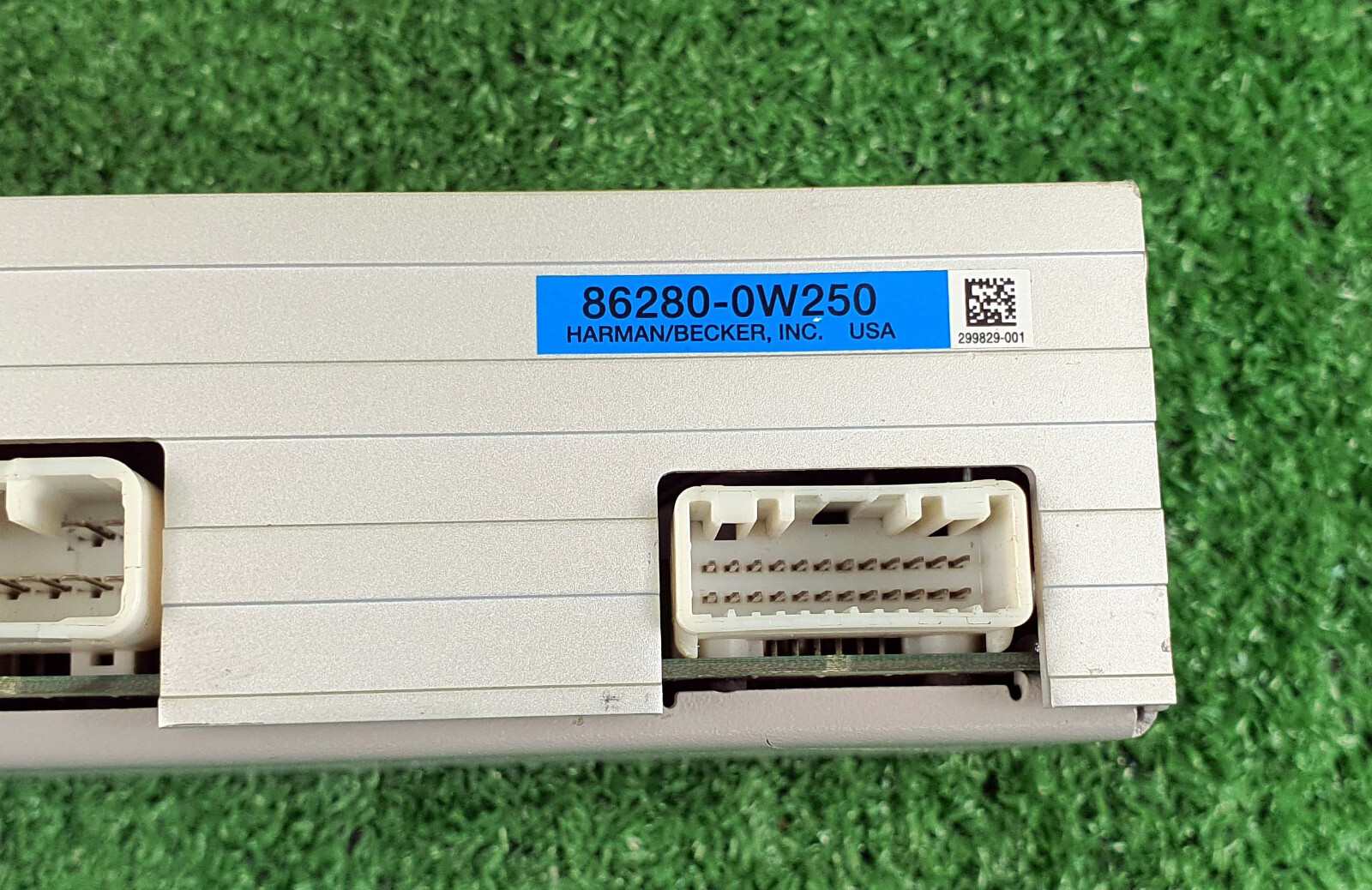 Lexus LS430 2004-2006 Mark Levinson Amplifier Factory 86280-0w250 oem used