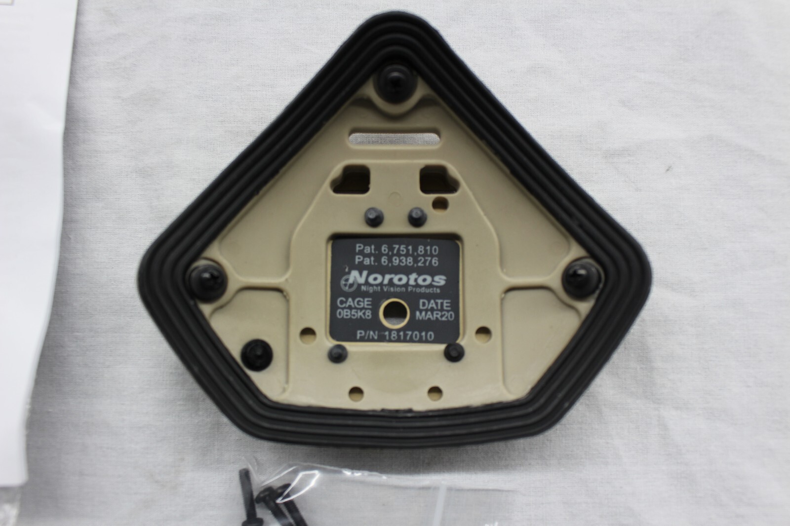 NOROTOS UNIVERSAL SHROUD HELMET SHROUD NVG MOUNT 1 OR 3 HOLE