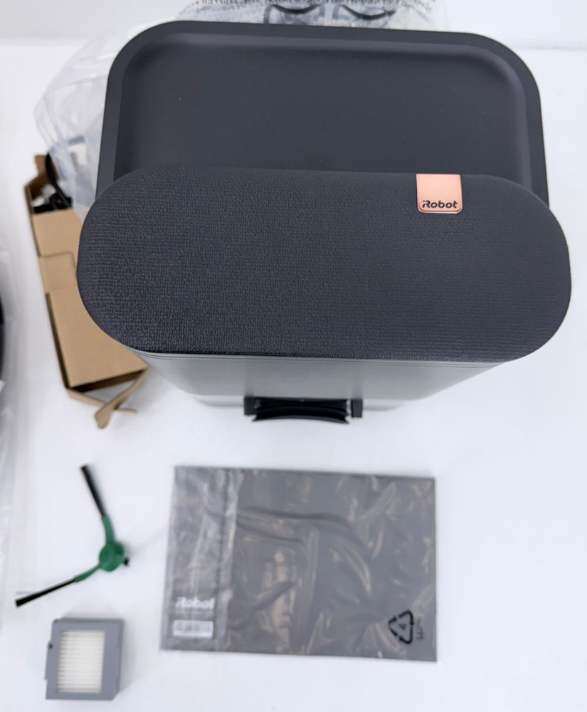 iRobot - Roomba Max 705 Vacuum + AutoEmpty Dock
