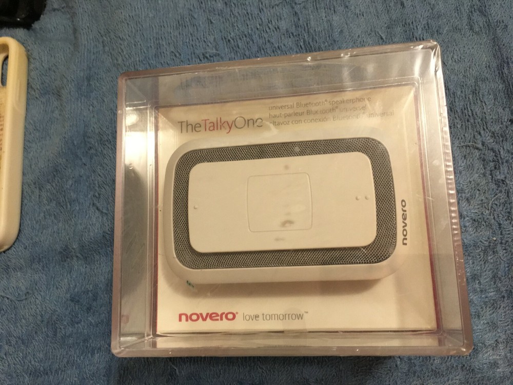 Novero universal bluetooth speaker