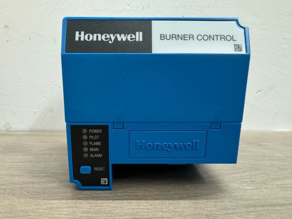 RM7840L1018 NEW Honeywell RM7840L 1018 Automatic Programming Control