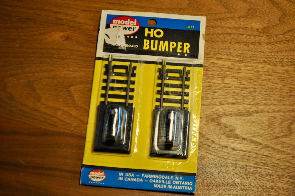 AHM HO Scale #2525, 2527, 87