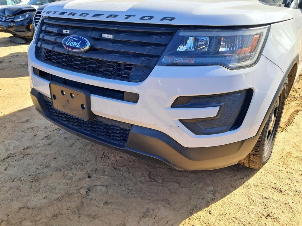 EXPLORER 2018 Glove Box 4844487