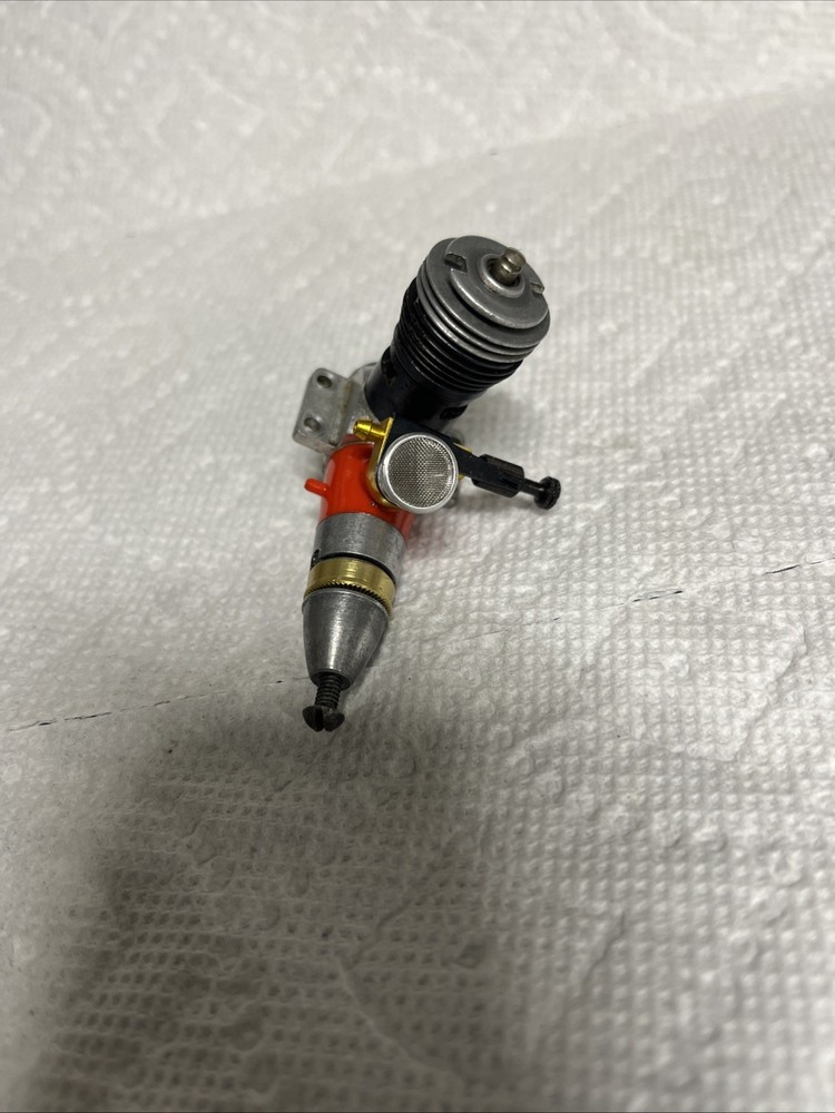 COX .051 Tee Dee model airplane engine