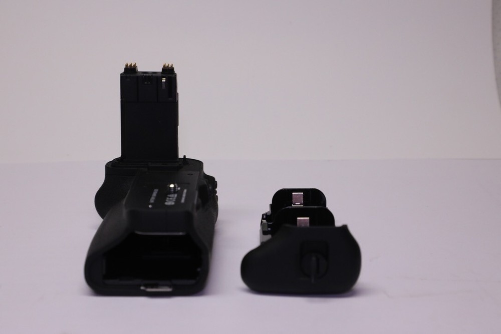 Battery Grip for Canon 7D Mark ll