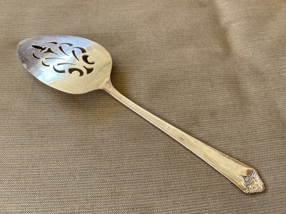 1 Cake Pie Server Solid Starlight International Silver Silverplate Rogers & Bro