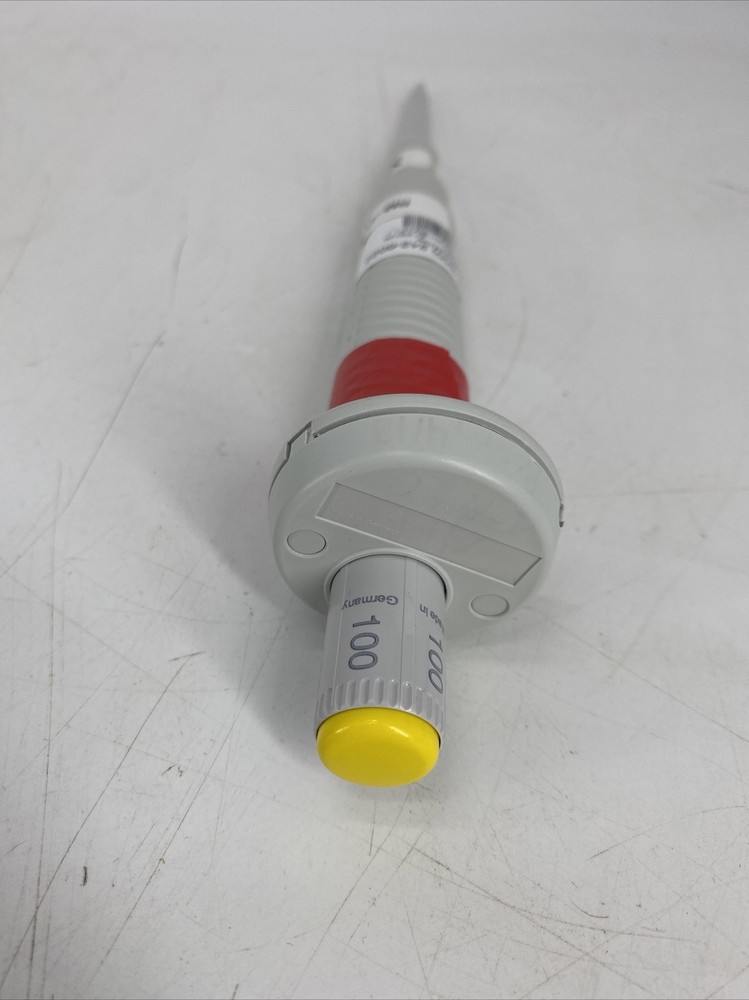 Eppendorf Reference 100 µL Single Channel Pipette 2047221