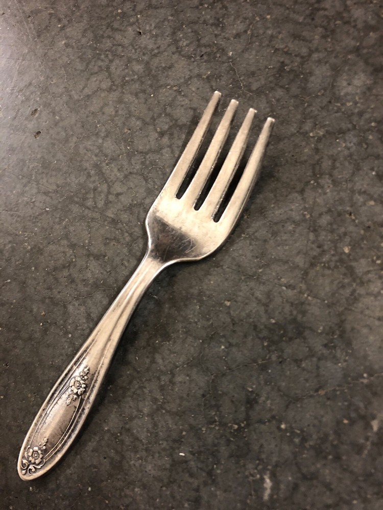 Oneida Silverplate Baby Fork Belford 4”